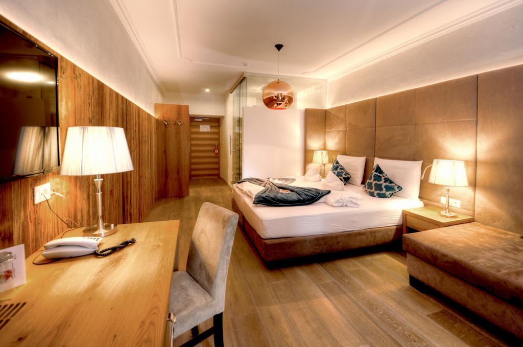 Zweibettzimmer