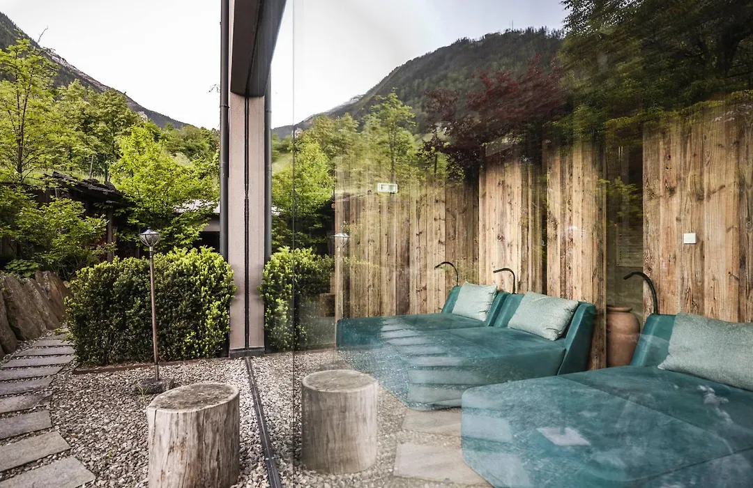 Stroblhof Active Family Spa Resort-1